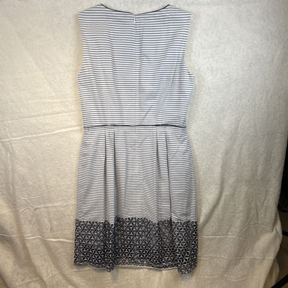 Brooks Brothers Stripe Floral Cut Out Dress 8 Blue White Applique Hem Sleeveless - Picture 12 of 16